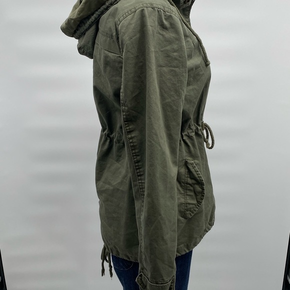 Ambiance Women's Army Green Hooded Military Cargo Utility Jacket Size Small. EUC - Picture 4 of 10